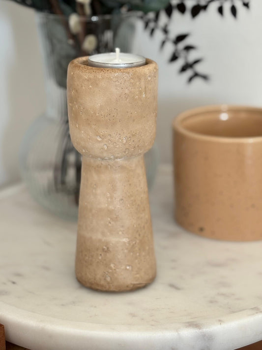 Kerzenhalter aus Steingut