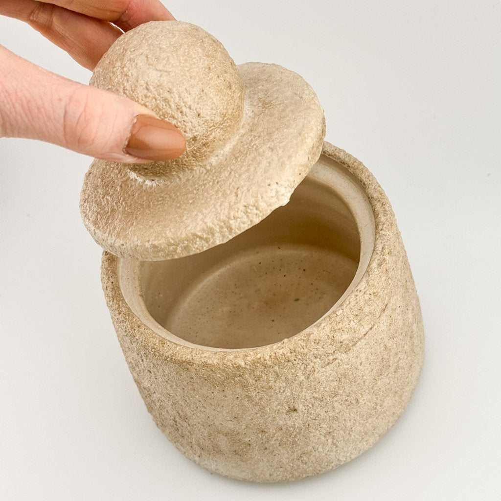 Steingut Behälter mit Deckel Beige Selhome
