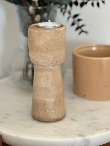 Kerzenhalter aus Steingut