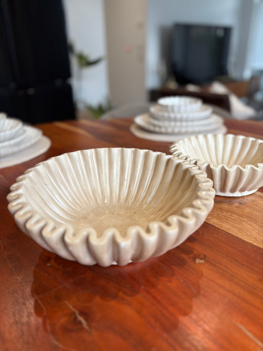 Steingut Schale Ribbel Beige